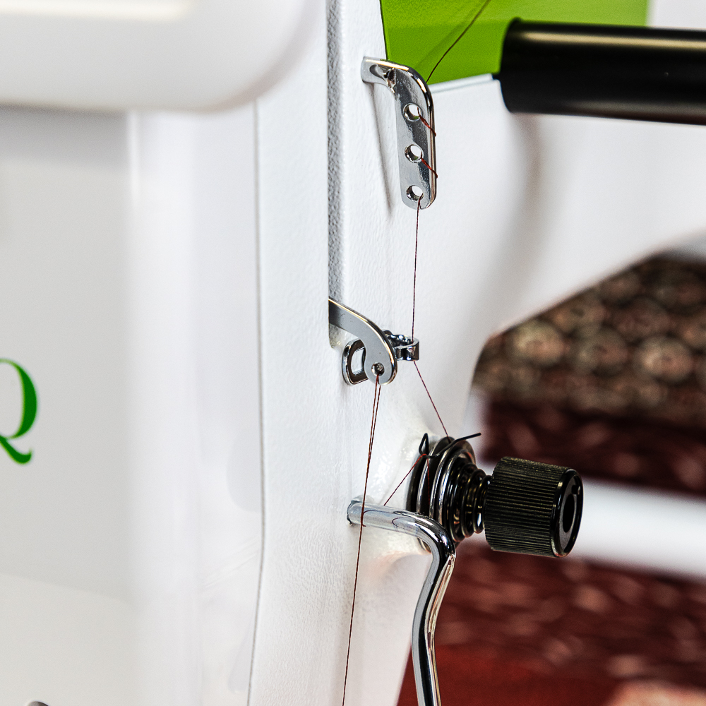 Handi Quilter Moxie XL med 2,4 m lång HQ Loft-ram (Moxie with 8′ Loft Frame) - Bild 9