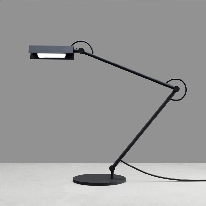 Standard Work - Skrivbordslampa